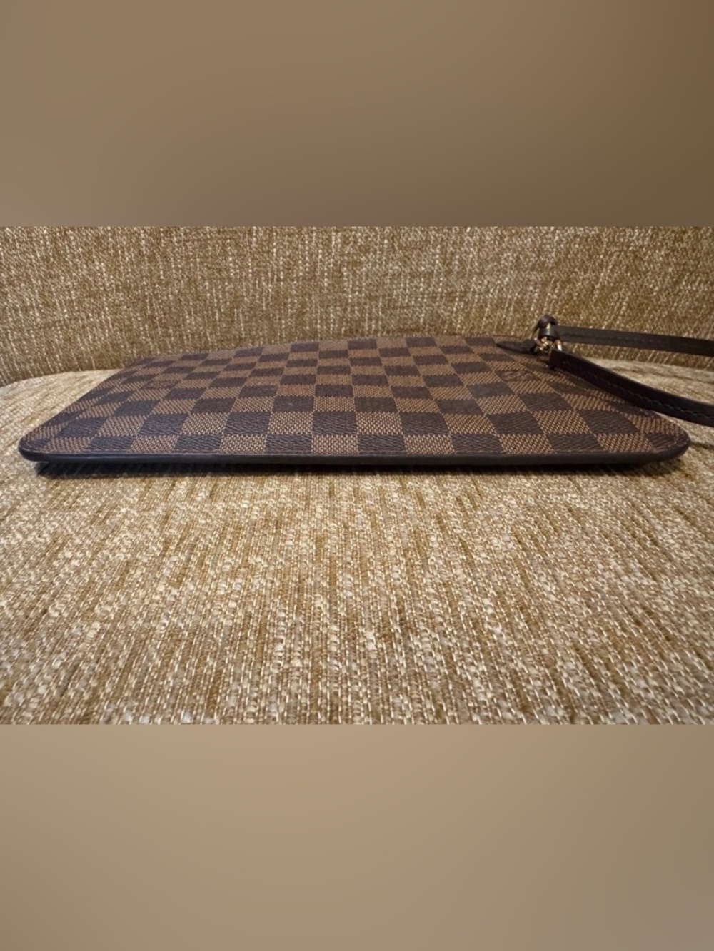 ⭐️ Authentic LV Louis Vuitton Damier Ebene  Neverfull Pouchette Wristlet ⭐️ - Picture 8 of 12